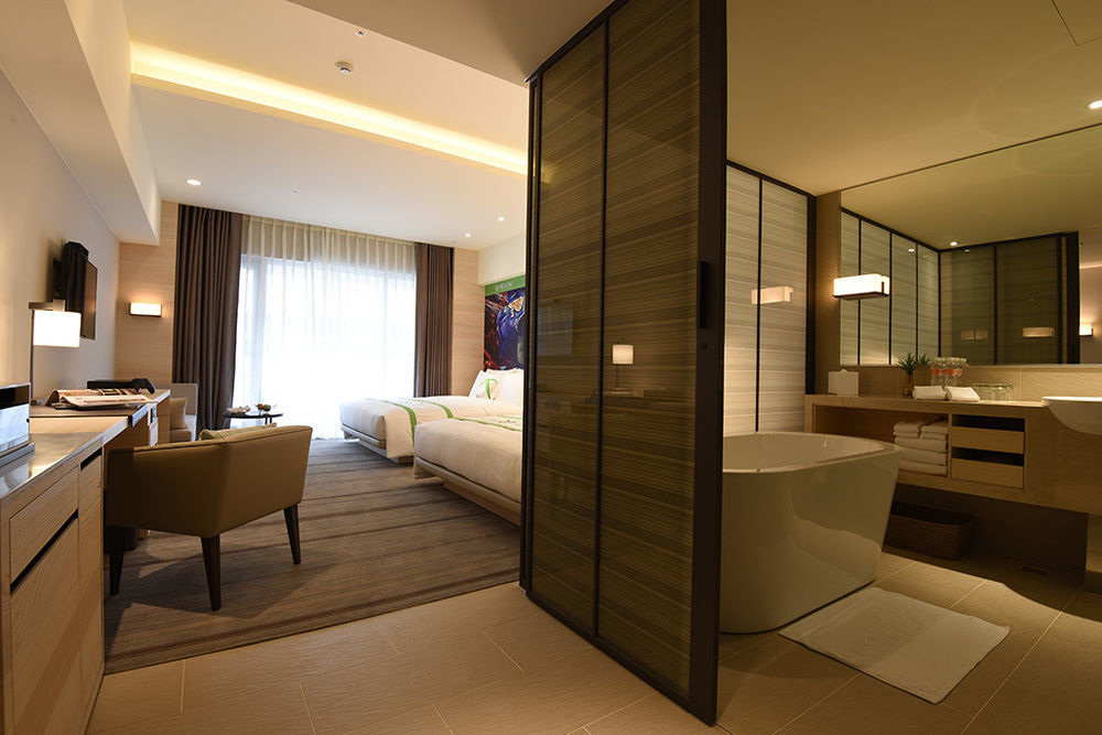 Hotel Cozzi Ximen Тайнань Экстерьер фото