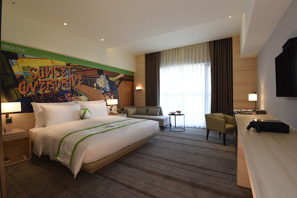 Hotel Cozzi Ximen Тайнань Экстерьер фото