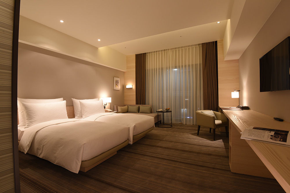 Hotel Cozzi Ximen Тайнань Экстерьер фото